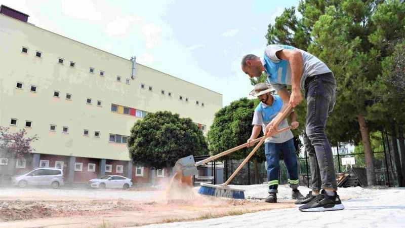 Konyaaltı’ndaki okullar yeni döneme hazırlandı 