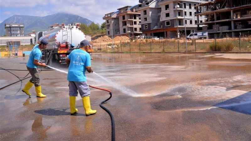 Alanya Belediyesi’nden okullara temizlik işlemi