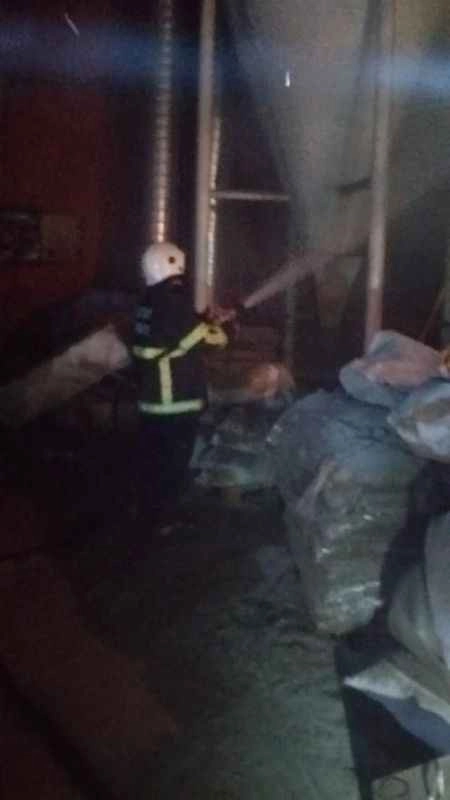 Hatay’da fabrikada çıkan yangın söndürüldü