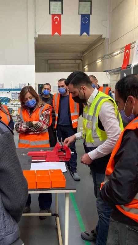 "İzmir Model Fabrika" ilk meyvelerini verdi