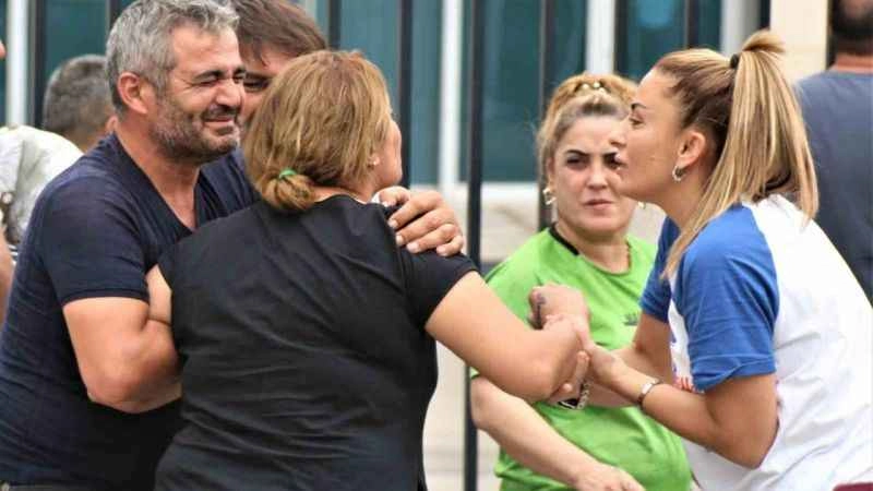 Kazada ölen 3 genç için gözyaşları sel oldu