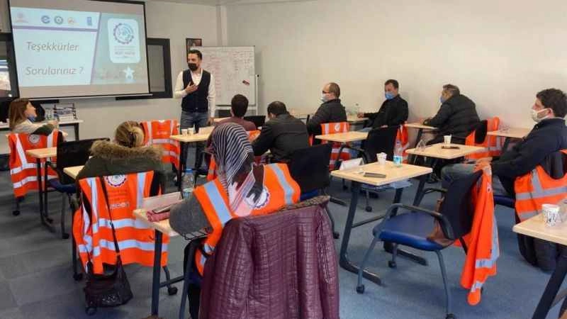 "İzmir Model Fabrika" ilk meyvelerini verdi