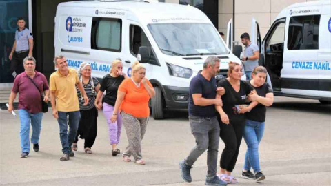 Kazada ölen 3 genç için gözyaşları sel oldu