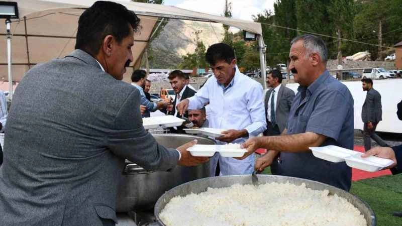 Aşiret düğününde milyonlar hava uçuştu