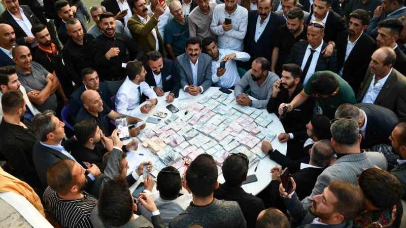 Aşiret düğününde milyonlar hava uçuştu