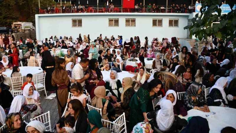 Aşiret düğününde milyonlar hava uçuştu