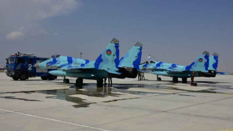 Azerbaycan ordusu vurmaya devam ediyor