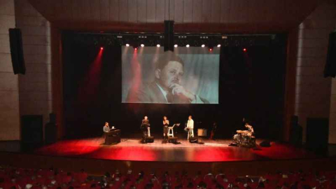 Nazım Hikmet caz şarkılarıyla anıldı