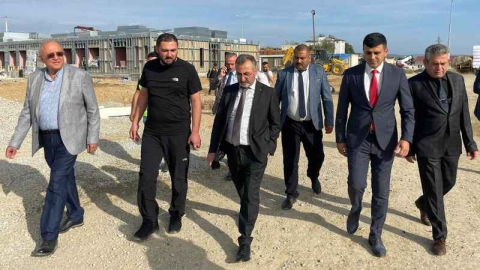 Bakan yardımcısından yurt inşaatında inceleme