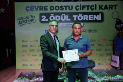 Zirai atıkları otomata atıp ödüle uzandılar