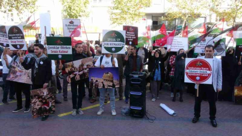 İsrail menşeili firmalara protesto