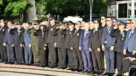Atatürk törenlerle anıldı