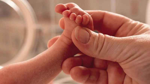 Prematüre bebek bakımının kritik kuralları