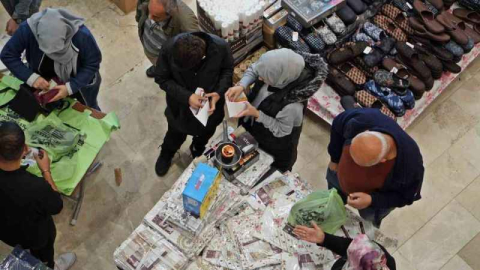 Alışveriş çeki ve çeyrek altın kuyruğu