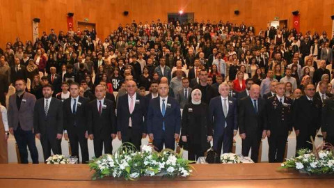 Öğretmenler Günü törenlerle kutlandı