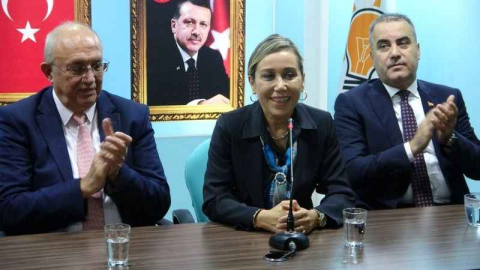 40 kadın AK Parti saflarına katıldı