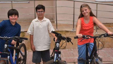 "Nil Eray" Başkan Filminde Parlıyor