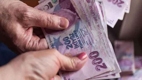 Emekliler aylıklarında eşitlik ve adalet istedi