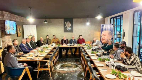 AK Parti, gazetecilerle buluştu