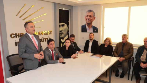 Niyazi Nefi Kara partililerle buluştu
