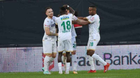  Alanyaspor kupaya veda etti