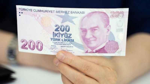 AYM, toplu sözleşme ikramiyesindeki şartı iptal etti