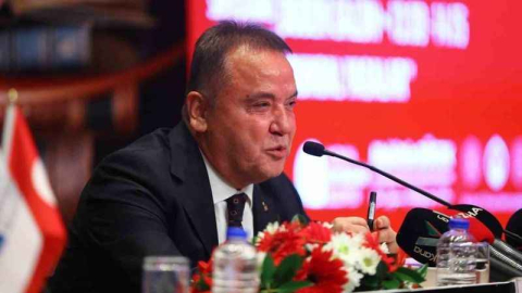 CHP'de Antalya Adayı Muhittin Böcek oldu