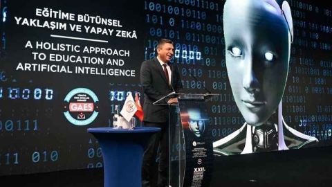 Vali Şahin, Antalya Eğitim Sempozyumu’na katıldı