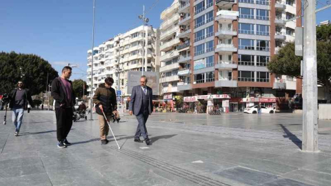Nostalji tramvayı da seferlerine yeniden başladı