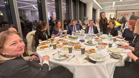 Türk-Amerikan toplumu birlikte oruç açtı