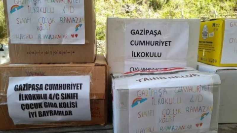 Miniklerden deprem bölgesine yardım eli