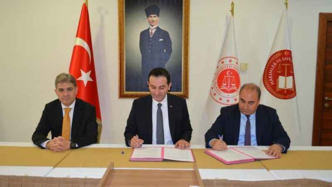 Döşemealtı’nda 40 adet daha yeni adliye lojmanı