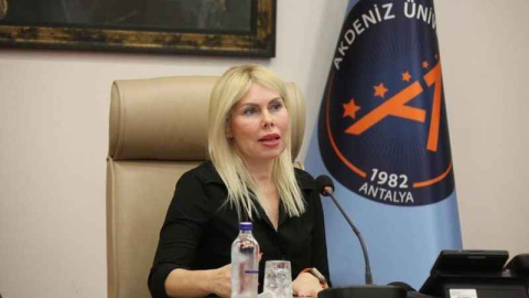 Akdeniz Üniversitesi'nde bilimsel başarılar ödüllendirildi