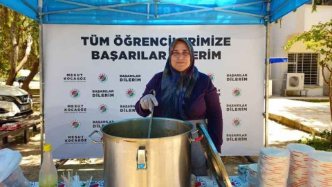 Kepez’den öğrencilere çorba ikramı