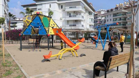 Oba Mahallesi’ne yeni çocuk parkı