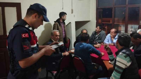 Alanya’da 2 aranan şahıs yakalandı