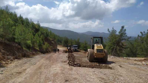 Antalya Büyükşehir Belediyesi Alanya’da yeni yol açtı