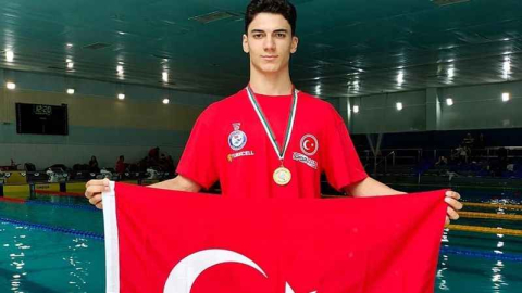 Antalyasporlu kulaçlardan 3’er madalya