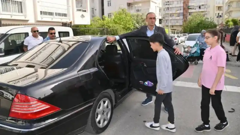 Başkan Kara 23 Nisan geleneğini sürdürdü