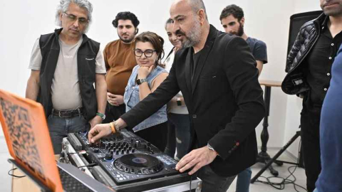 Muratpaşa’da DJ’lik kursuna yoğun ilgi