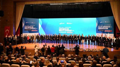 Akdeniz Üniversitesi'ne YÖKAK'tan 5 yıllık akreditasyon