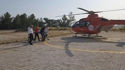 Ambulans helikopter küçük kız için havalandı