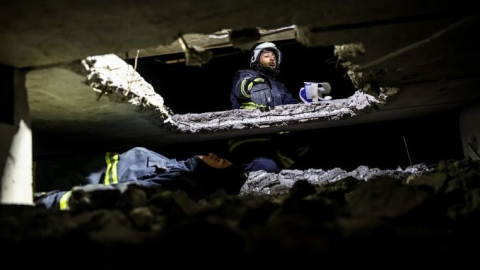 Genç itfaiyecilere gerçeği aratmayan eğitim