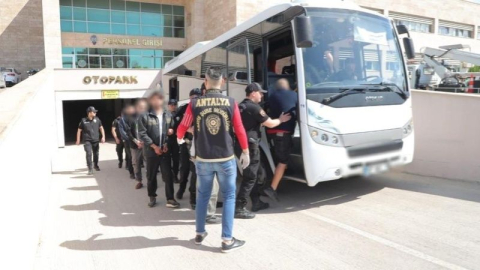 Operasyonda, aranan 135 kişi yakalandı