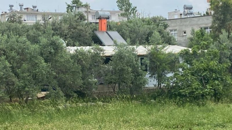 Belediye konteyner yaptı, arazi satılınca sokakta kaldı