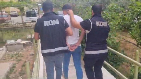 Polisten FETÖ/PDY operasyonu