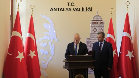 KKTC Meclis Başkanı Töre, Vali Şahin ile bir araya geldi