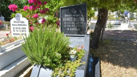 Ahmet Boztaş mezarı başında anıldı