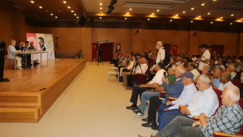 Başkan Niyazi Nefi Kara muhtarlarla buluştu