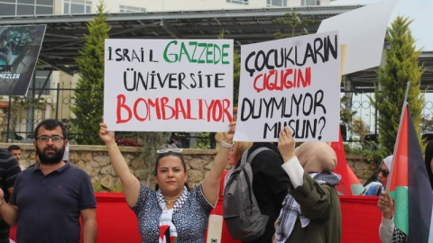 ALKÜ’de Filistin’e destek yürüyüşü